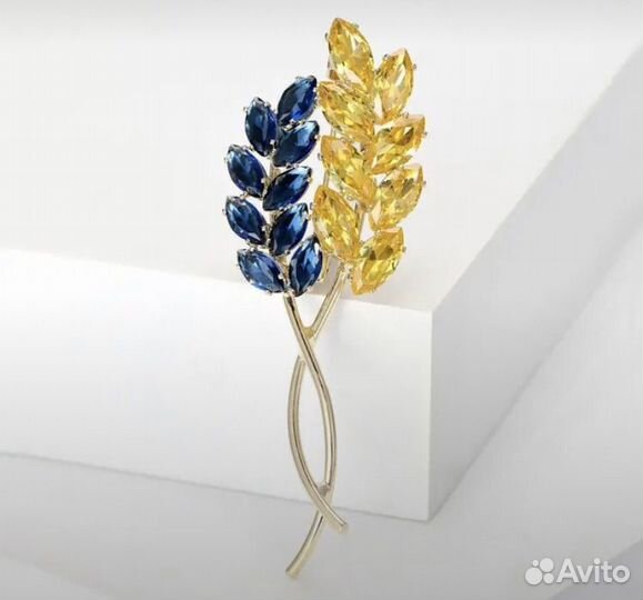 Брошь бабочка кролик пчела стрекоза цветы