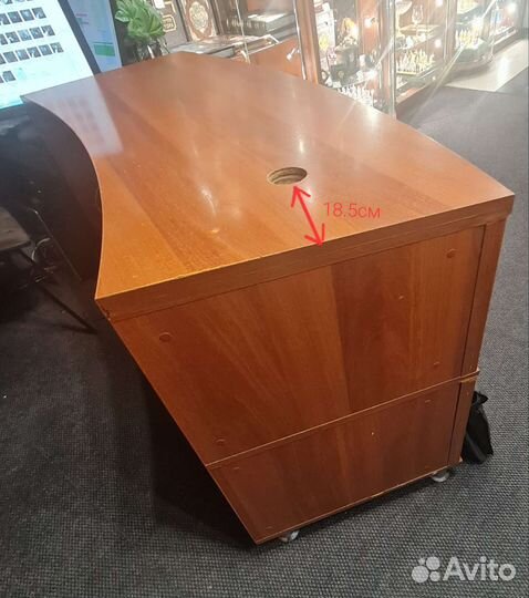 Стойка ресепшн бу