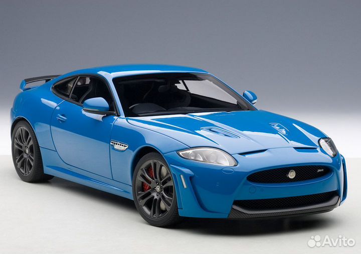 Редкая модель Jaguar XKR-S Autoart 1:18 blue 2011