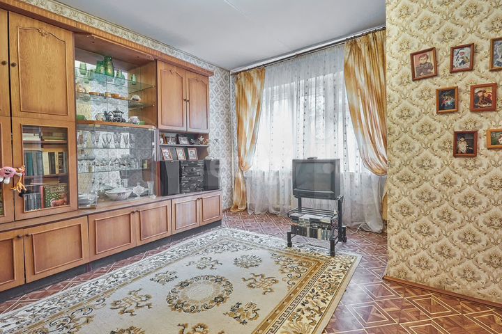 3-к. квартира, 95 м², 2/10 эт.