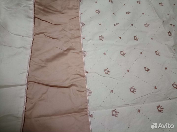 Балдахин в кроватку с держателем и наматрасник