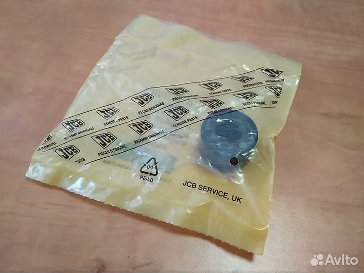 Ролик направляющий заднего стекла JCB 331/28223