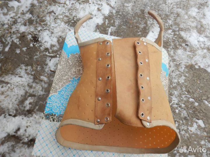 Корсет жесткий женский, может для фехтования из СС