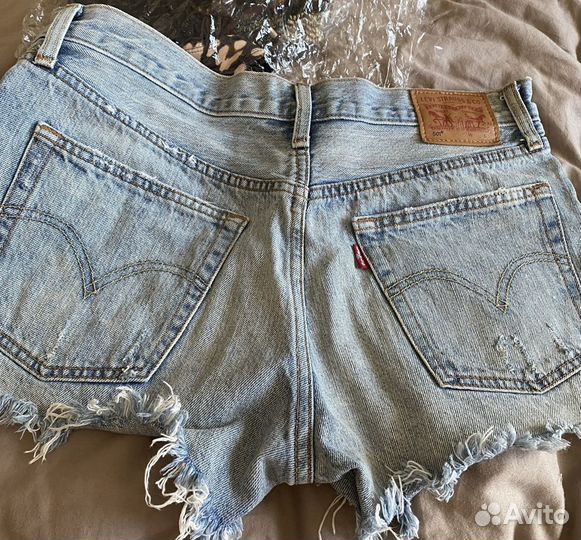 Джинсовые шорты levis женские 28