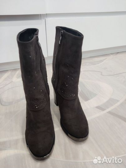 Сапоги женские