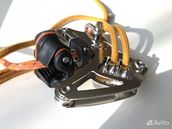 Нижний блок оттяжки гика яхты Луч Лазер Laser 470