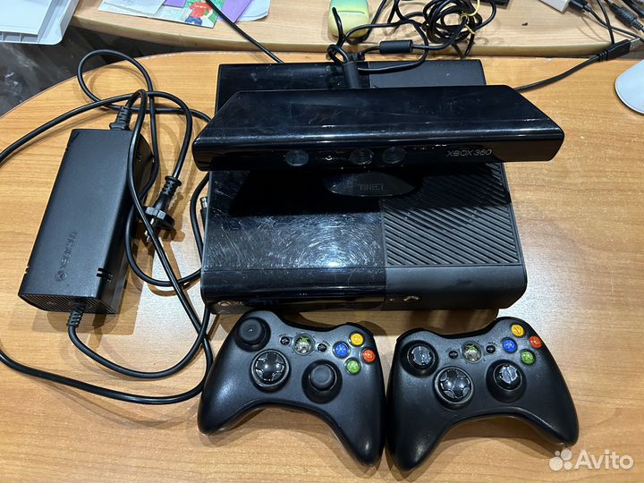 Xbox 360 500 GB Freeboot + 50 игр