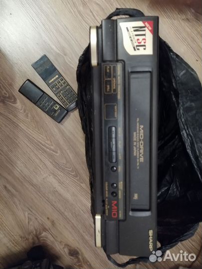 Видеомагнитофон sharp