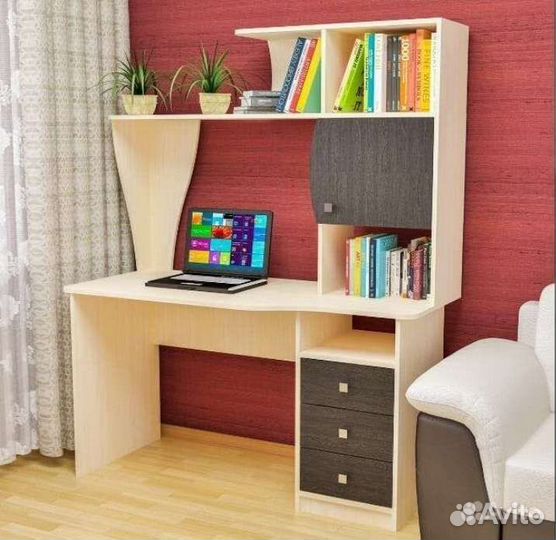 Стол компьютерный, письменный с ящиками и полками