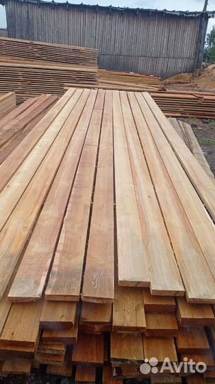 Сосновая доска для дачи