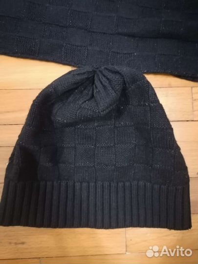 Женский комплект шапка и шарф