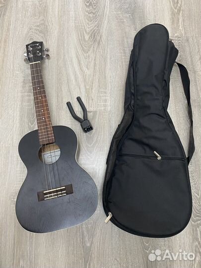 Укулеле концерт Caraya uk-32