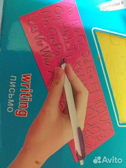 Тренажер для письма с рельефными дорожками+ умные