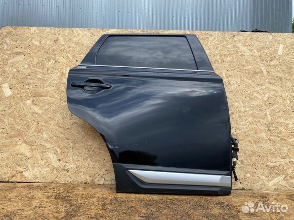 Mitsubishi Outlander 3 задняя правая дверь 2019