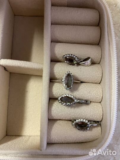 Комплект с султанитом