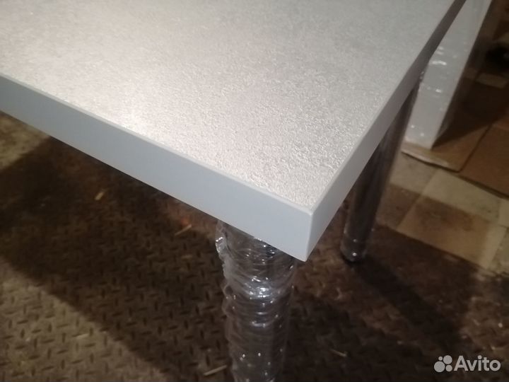 Стол кухонный новый