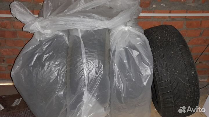 Goodyear UltraGrip Ice 2 205/55 R16 94T