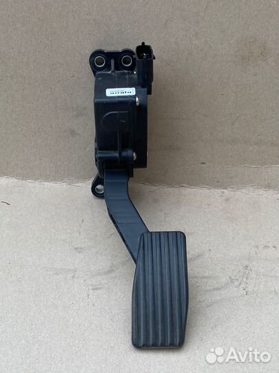 Педаль газа LADA Granta