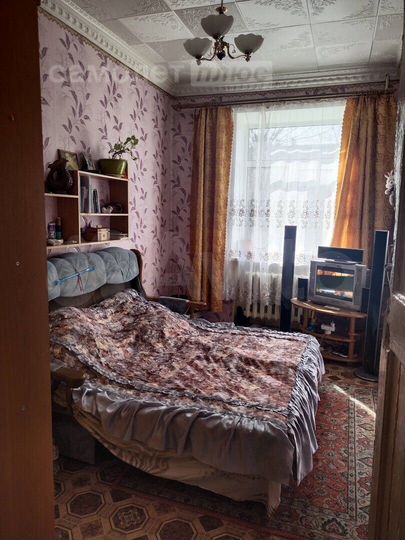 Комната 18 м² в 2-к., 1/3 эт.