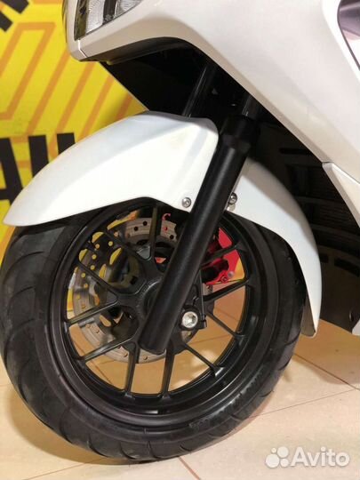 Honda Forza MF-12(Только из Японии)