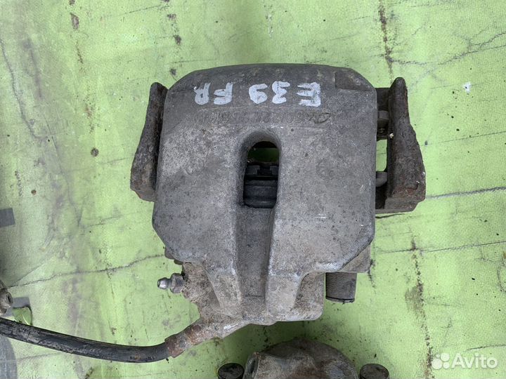 Bmw E39 Суппорт тормозной перед