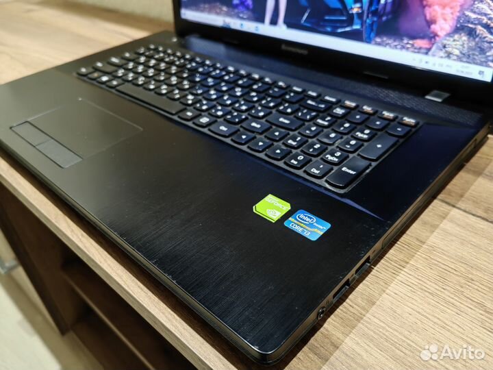 Lenovo 17.3 / i3 / 6гб / SSD 256