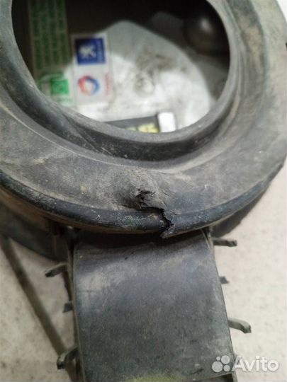 Лючок бензобака Peugeot 308 1 2007-2013