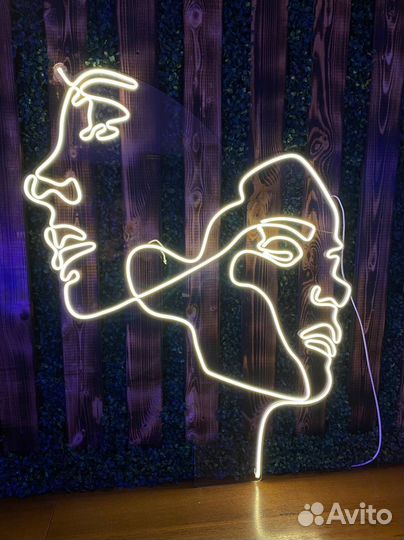 Неоновая вывеска с гарантией