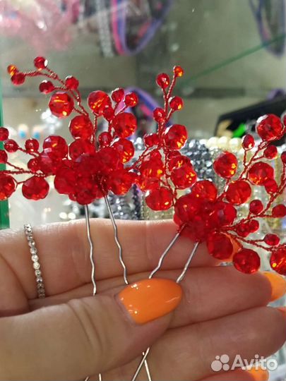 Шпильки и гребни для волос