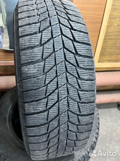 Triangle PL01 235/60 R18 107R