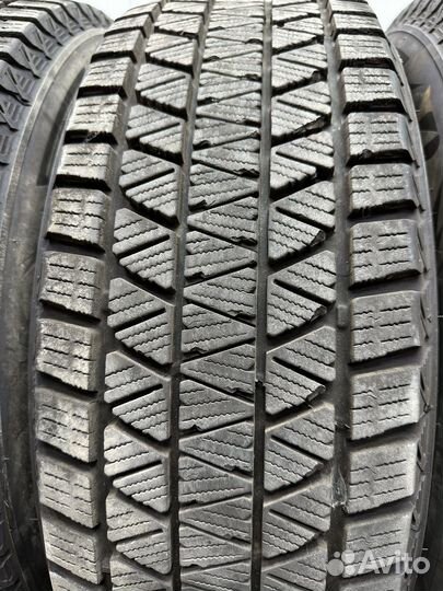 Bridgestone Blizzak DM-V3 225/65 R17 102Q