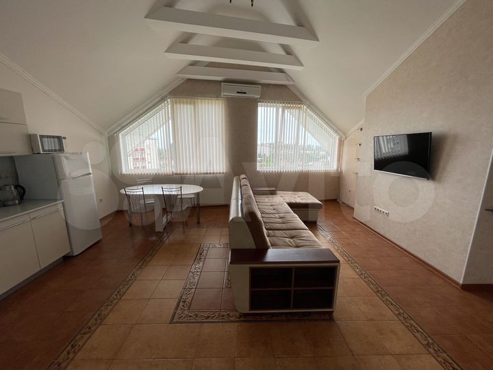 4-к. квартира, 109 м², 5/5 эт.