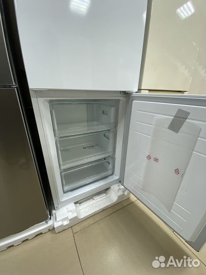 Холодильник LG