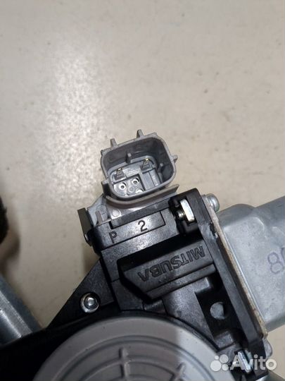 Стеклоподъемник электрический Nissan Leaf 2017, 2018