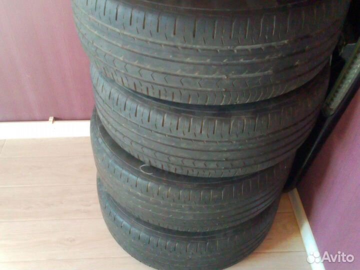 Continental ContiPremiumContact 5 215/55 R17