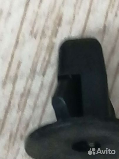 Клипса подкрылка под саморез KJ401