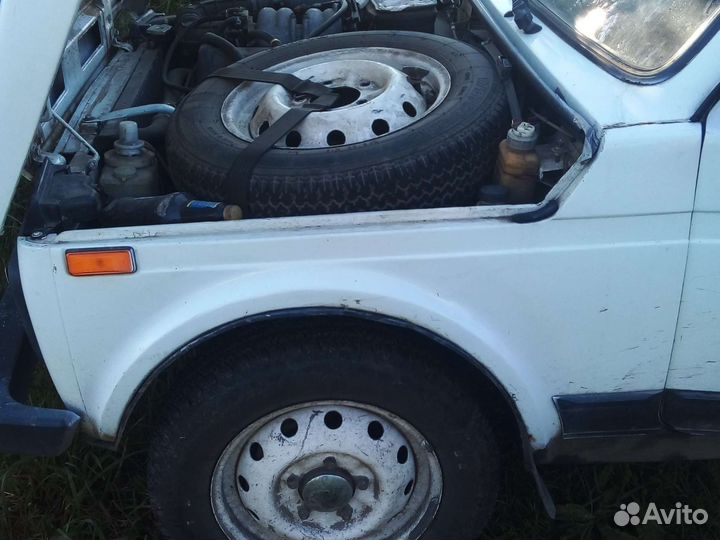 LADA 4x4 (Нива) 1.7 МТ, 2003, 112 000 км