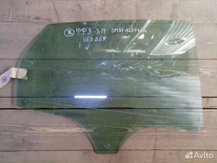 Ford Focus III 2011-2019 Стекло опускное