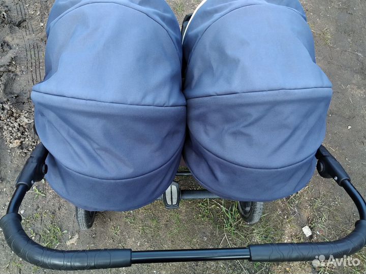Коляска для двойни