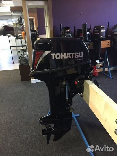 Лодочный мотор Tohatsu 9.9 витринный