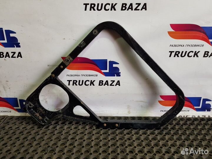 Кронштейн крыла левого Renault Premium