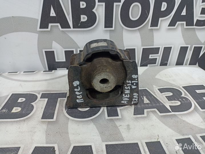Опора двигателя передняя Toyota Avensis T 270