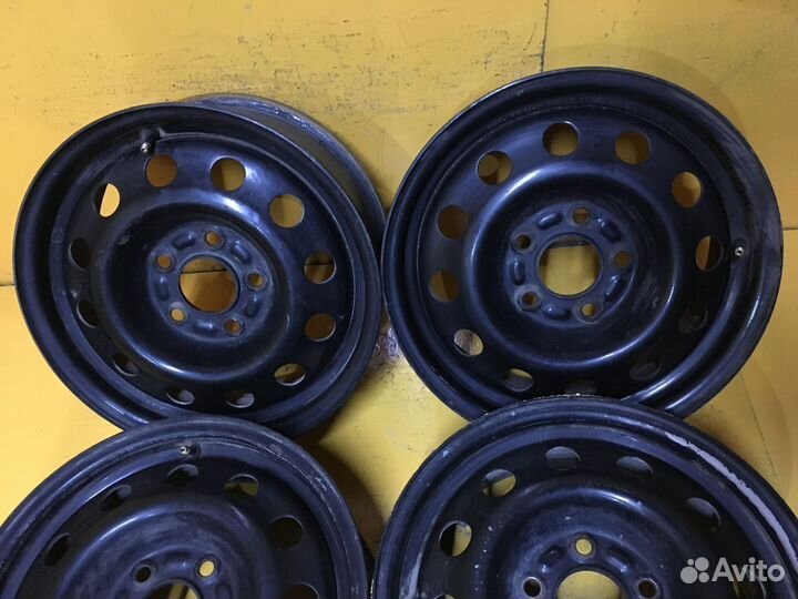 4 шт. Диски trebl 15 5х114,3 DIA 67,1