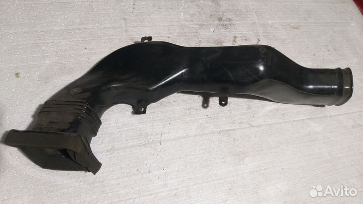 Воздуховод отопителя 3