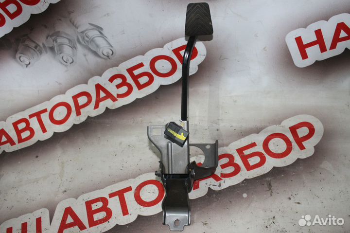 Педаль kia rio 3