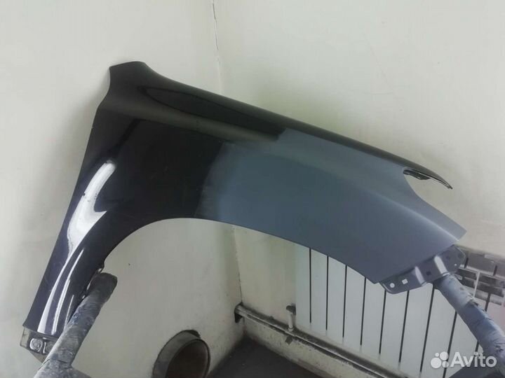 Крыло переднее правое таета ленд крузер 150
