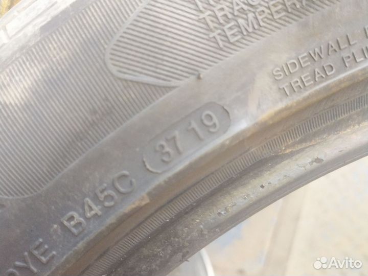 Altenzo Sports Comforter Plus 245/45 R19 и 275/40 R19 102W