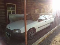 Opel Omega 1.8 MT, 1989, 215 000 км, с пробегом, цена 49 000 руб.