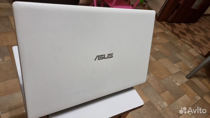 Ноутбук Asus x551m
