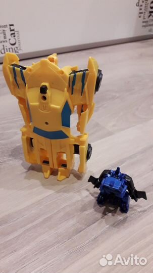 Трансформер Бамблби